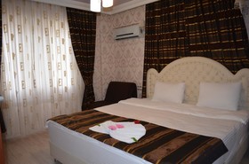 Melrose House Hotel