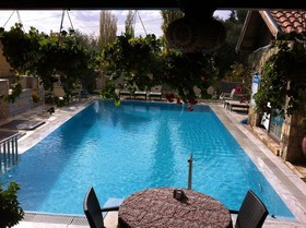 Melrose House Hotel