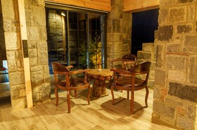 Hobbit Chalet