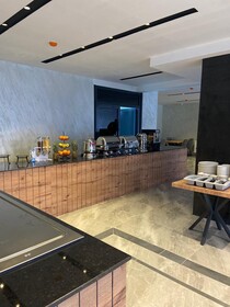 Arad Otel