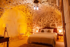 Reji Boutique Hotel