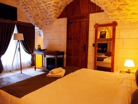 Reji Boutique Hotel