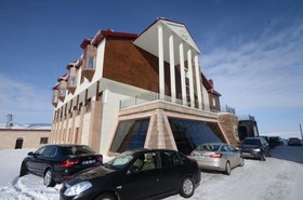 White Park Hotel