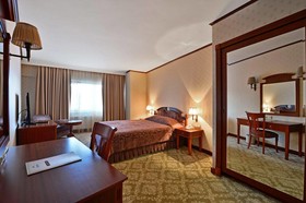 Karinna Hotel Convention & Spa