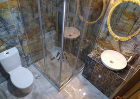 Athena Life Hotel