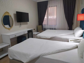 Athena Life Hotel
