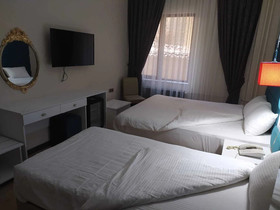 Athena Life Hotel