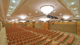 DoubleTree by Hilton Hotel Van