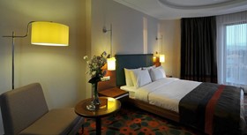DoubleTree by Hilton Hotel Van
