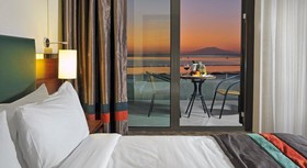DoubleTree by Hilton Hotel Van