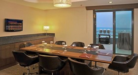 DoubleTree by Hilton Hotel Van