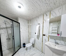 Fullmoon Suit Otel