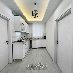 Fullmoon Suit Otel