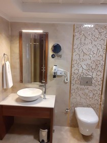 Ramada by Wyndham Van
