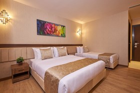 Operla Airport Hotels, Trademark Collection by Wyndham