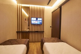 Operla Airport Hotels, Trademark Collection by Wyndham