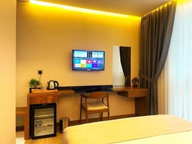 Operla Airport Hotels, Trademark Collection by Wyndham