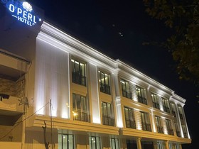 Operla Airport Hotels, Trademark Collection by Wyndham