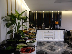 Operla Airport Hotels, Trademark Collection by Wyndham