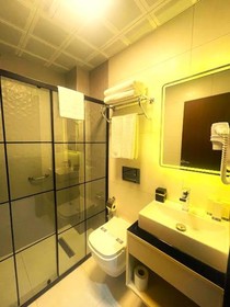 Operla Airport Hotels, Trademark Collection by Wyndham