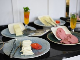 Operla Airport Hotels, Trademark Collection by Wyndham