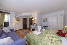 Arinc Hotel