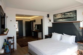 Blue Tuana Hotel