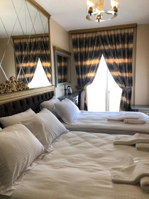 Golden Hill Hotel Downtown