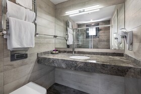 Hillora Hotel