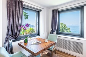 Hillora Hotel