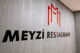 Meyzi Hotel