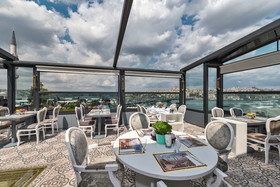 Alpek Hotel