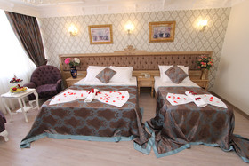 Apple Tree Hotel