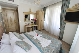 Apple Tree Hotel