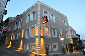 Apple Tree Hotel