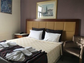 Esra Sultan Petrol Hotel