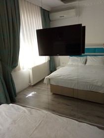 Fish Gold Apart Suites