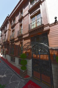 GLK PREMIER Sea Mansion Suites & Spa