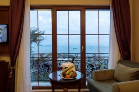 GLK PREMIER Sea Mansion Suites & Spa