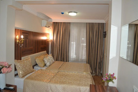 Istanbul Mosq Hotel at Fatih