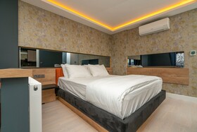 216 Bosphorus Suite