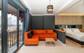 216 Bosphorus Suite