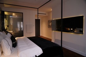 39 Kalamis Marina Hotel