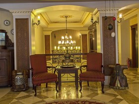 Acra Hotel