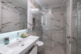 Akka Hotels Suites