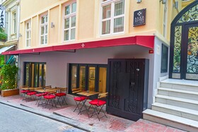 Akka Hotels Suites