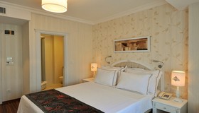 Albinas Hotel Old City