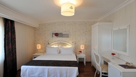 Albinas Hotel Old City