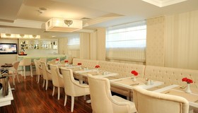 Albinas Hotel Old City