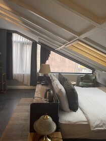 Aleksandr Pera Hotel